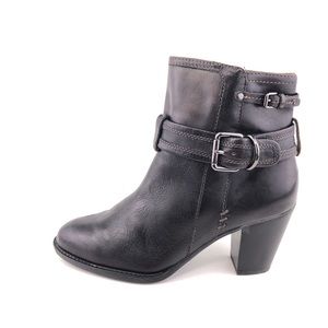 Sofft Wyoming Black Leather Ankle Boots 8M